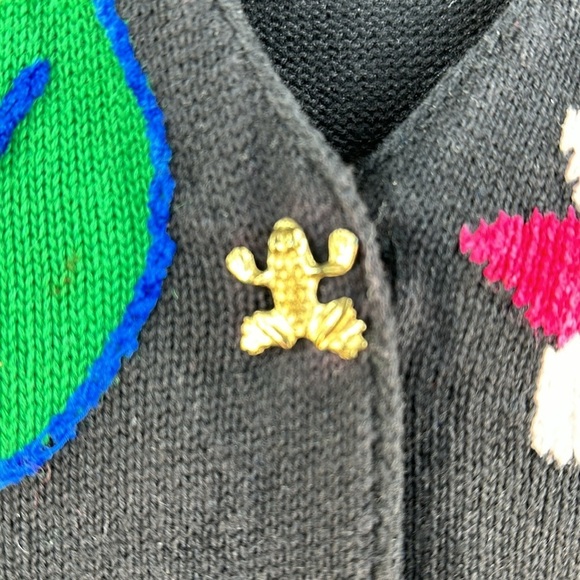 Jack B Quick Short Sleeve Frog Design Sweater - Picture 5 of 10